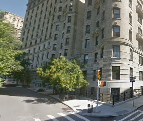 WOMAN ROBBED AT KNIFE-POINT ON RIVERSIDE DRIVE