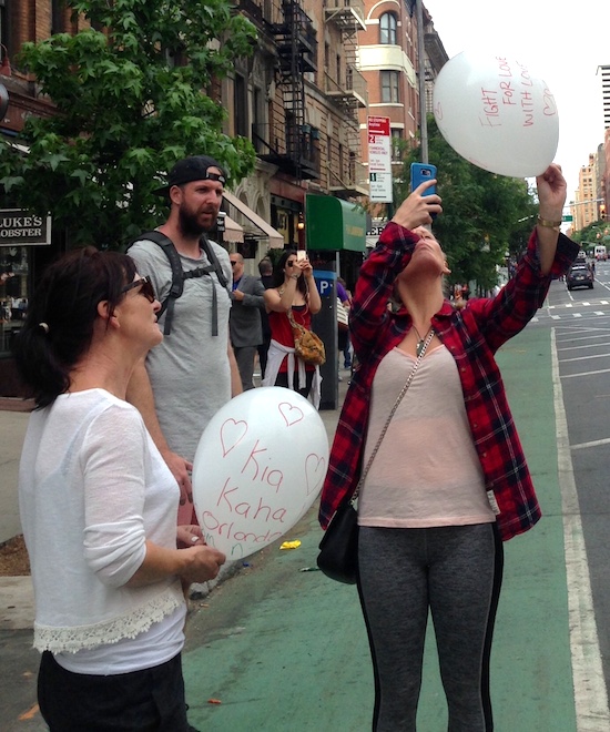 UPPER WEST SIDERS SEND HOPES AND PRAYERS INTO THE SKY FOR ORLANDO VICTIMS
