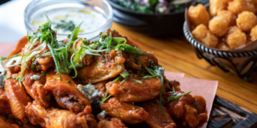 Mermaid Inn Opens Delivery and Takeout-Only Spot ‘Mermaid Bird’