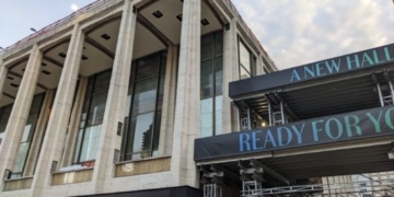 Small Roof Fire Won’t Delay Reopening of David Geffen Hall – Lincoln Center