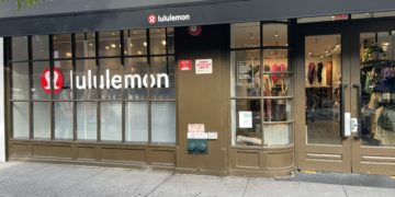 Shoplifters Hit Lululemon Twice on Saturday