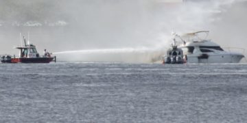 Boat Catches Fire and Sinks in Hudson River Saturday