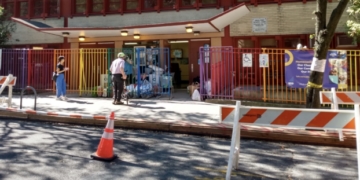 Donation Drive for Asylum Seekers Suspended Due to Overwhelming Generosity