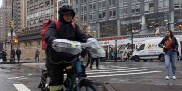 Delivery Worker Hubs En Route to West Side and The Bronx
