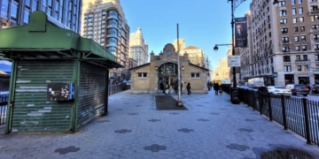 Deliverista “Hub” Slated for 72nd and Broadway; Share Your Feedback with CB7 Here