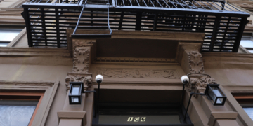 Hold the Presses! Updated! New Pioneer Sign Is Decidedly Not Neon — Or Is It?