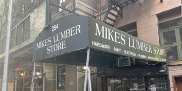 Openings & Closings #2: Mike’s Lumber Store; Pig & Khao; Fred’s; The Migrant Kitchen; The Independent Cafe; Tiki Chick; Jenny Craig