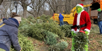 Help and Have Fun at Riverside Park’s Mulchfest: Saturday, January 6th, 10 a.m. – 2 p.m.