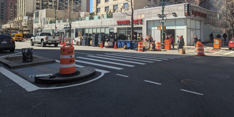 Monday Bulletin: Emotional Support Dog ‘Terrorizing’ UWS Building; Long-Lost Friends Reunited With Help From Locals; ‘Real Housewives’ Star Says She Was Punched On UWS