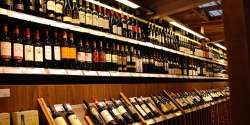 UWS Wine Geek: An Insider’s Guide to Navigating Your Local Wine Shop