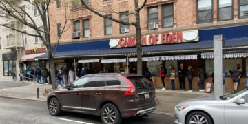 UWS’ Absolute Bagels Line Changes Direction