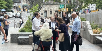 WSR Photo of the Day: Election Day Is Here on the UWS and Jerry Nadler Lends a Helping Hand