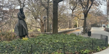 The Beauty of the UWS as Seen in the Photographs of Monday Bulletin