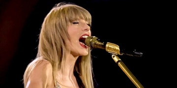 Clueless UWS Boomer Enlists Savvy UWS 9-Year-Old to Teach Her About Taylor Swift