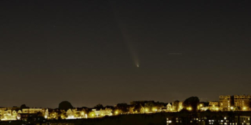 This Week: Both the Northern Lights AND a Comet in the Skies Over New York City