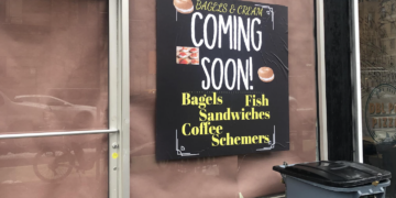New UWS Bagel Shop Has Spelling Snafu on ‘Coming Soon’ Sign