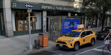 UWS Barnes & Noble Workers Unionize: Among First 3 Locations in Nation