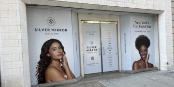Openings & Closings: Silver Mirror; West Side Democrats; Cell Phone Repair; Bagels & Cream; Playa Bowls; Wells Fargo; Teso Mini; Davis Center