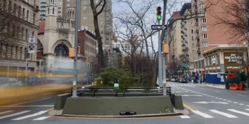 Monday Bulletin: Harrison Ford Spotted on UWS Subway Platform; Best Places to See Cherry Blossoms in the Neighborhood; Celeb Selling UWS Home for $7.84M