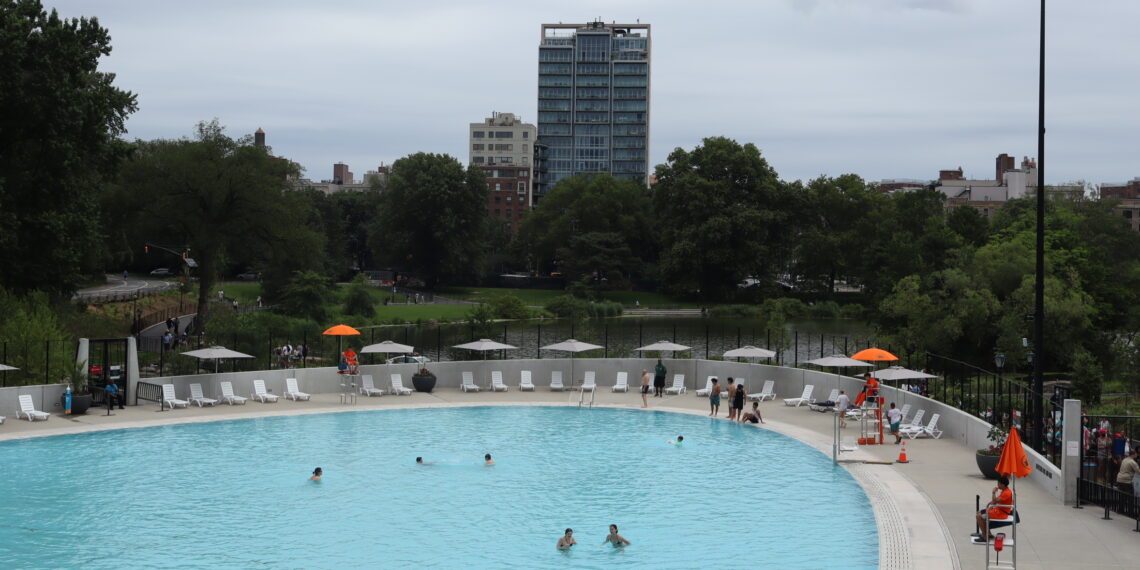 Under Cloudy Skies, UWS’s New Gottesman Public Pool Opens for Summer Season