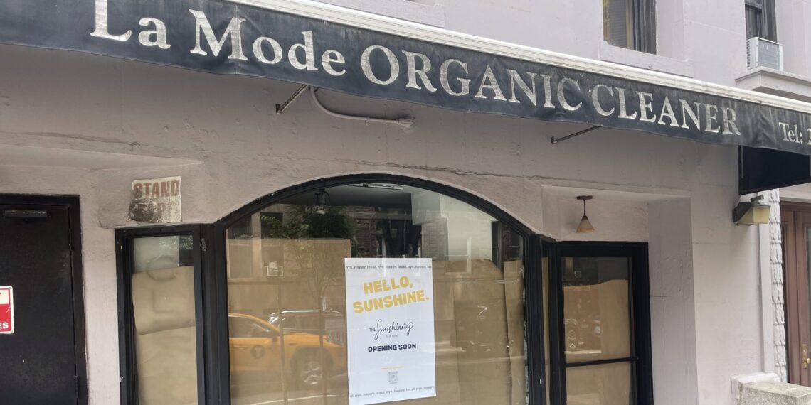 Openings & Closings: The Sunshinery; Amber; Chrystal Nails & Spa; Wells Fargo; La Pizza Italia