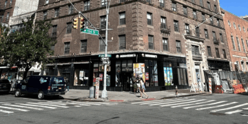 Longtime UWS Sidewalk Shed Over 104th Street Corner Is Gone
