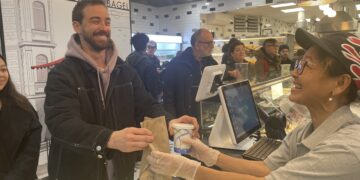 They are ‘Absolutely’ Back and Some Early Customers Say the Bagels Are Still ‘10 out of 10’