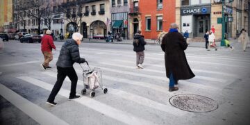 Walkers in the City: In the Way or With the Right of Way?