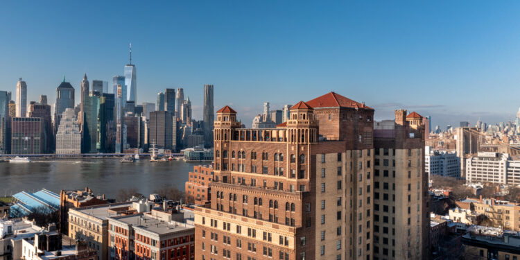 Discover Refined Senior Living Residences at The Watermark at Brooklyn Heights