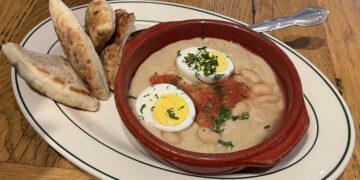 Here’s the UWS Dish: Florentin’s White Bean Msabbaha