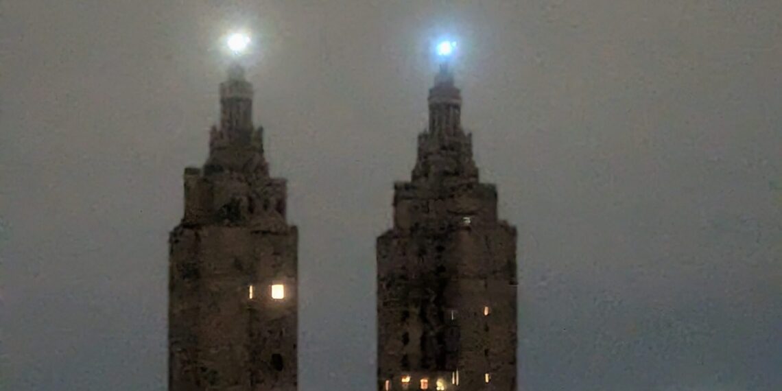 The Iconic UWS San Remo Building’s Lights Are No Longer the Same Color