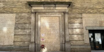 Why Does the Name Leslie Appear on the UWS Harry Shoe’s Building?