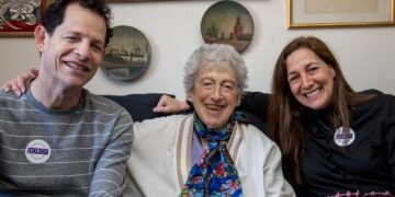 DOROT: Volunteer & Connect with an Older Neighbor this Passover