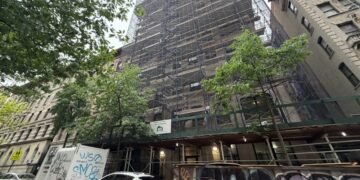 UWS Shed Watch: Many Sidewalk Sheds Are There for Mandatory Facade Inspections — Could That Change?
