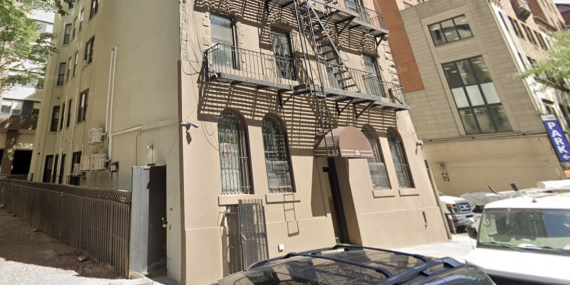 4 People Hospitalized in Upper West Side Residential Building Fire: FDNY