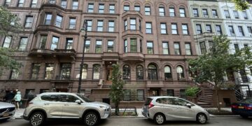 Controversial Upper West Side Townhouse Sells After Asking for $85 Million