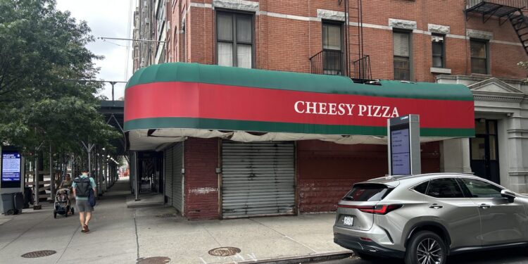 36-Year-Old Upper West Side Pizzeria Appears to Permanently Close