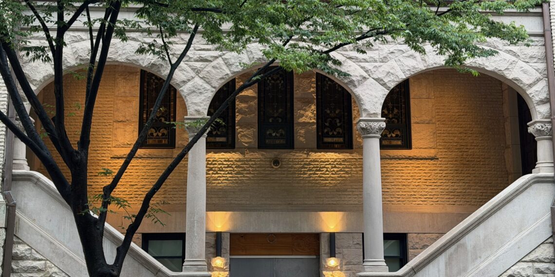 Monday Bulletin: Poll Suggests Most New Yorkers Now Support Carriage-Horse Ban; UWS Third-Grade Best Friends May Have Set a World Record; UWS Officials Endorse Kathy Hochul for Governor