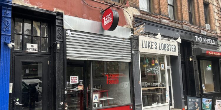 Popular UWS 7th Street Burger Temporarily Closed Due to Gas Issue in its Building