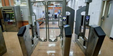 Major Upper West Side Train Station Replacing Turnstiles With New Gates to Reduce Fare Evasion
