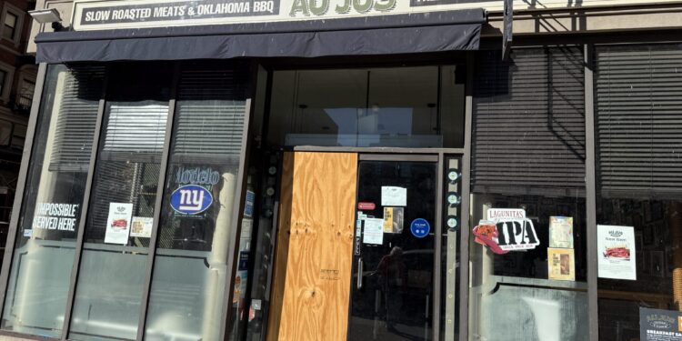 Owner of Former UWS Barbecue Restaurant Indicted for Wage Theft: Manhattan DA